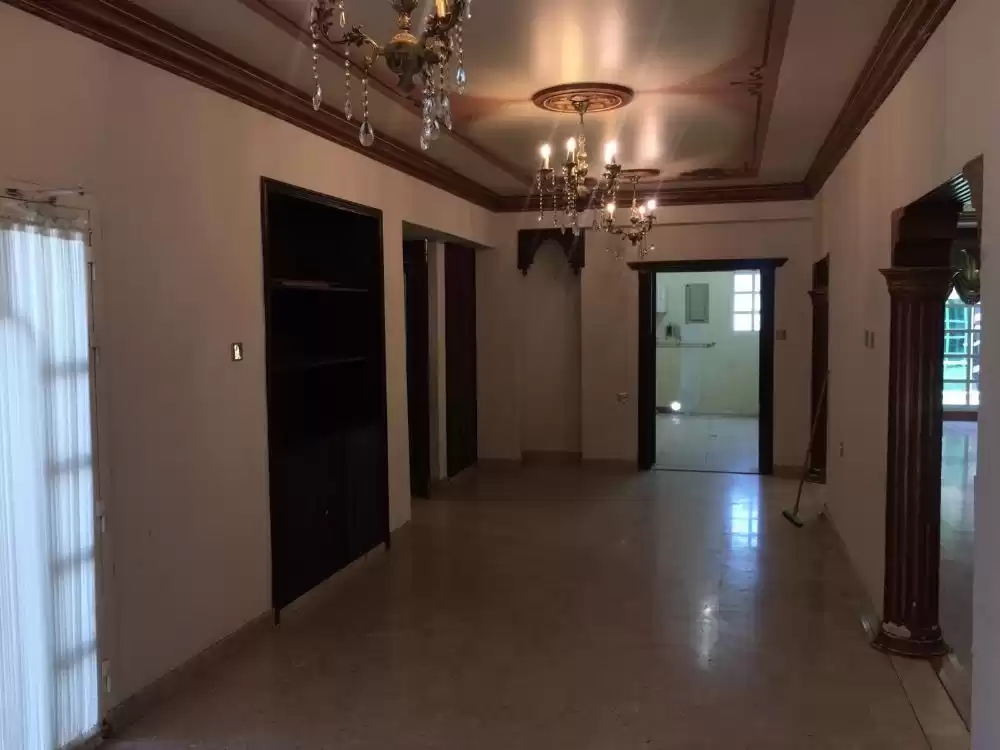 Residential Ready Property 5 Bedrooms U/F Standalone Villa  for sale in Al Sadd , Doha #18565 - 1  image 