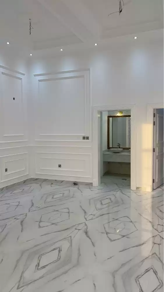 Residential Ready Property 7 Bedrooms U/F Standalone Villa  for sale in Doha #18567 - 1  image 