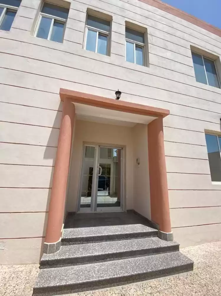 Residential Ready Property 6 Bedrooms U/F Standalone Villa  for sale in Doha #18578 - 1  image 