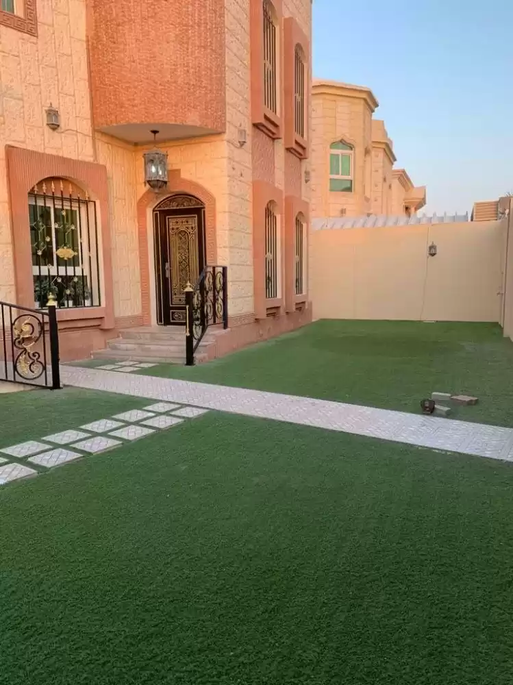 Residential Ready Property 5 Bedrooms U/F Standalone Villa  for sale in Al Sadd , Doha #18580 - 1  image 
