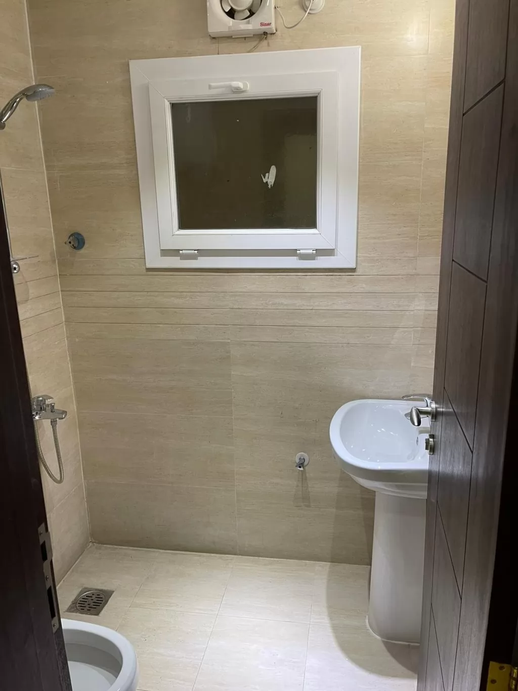Residential Ready Property 2 Bedrooms U/F Apartment  for rent in Doha #18631 - 1  image 