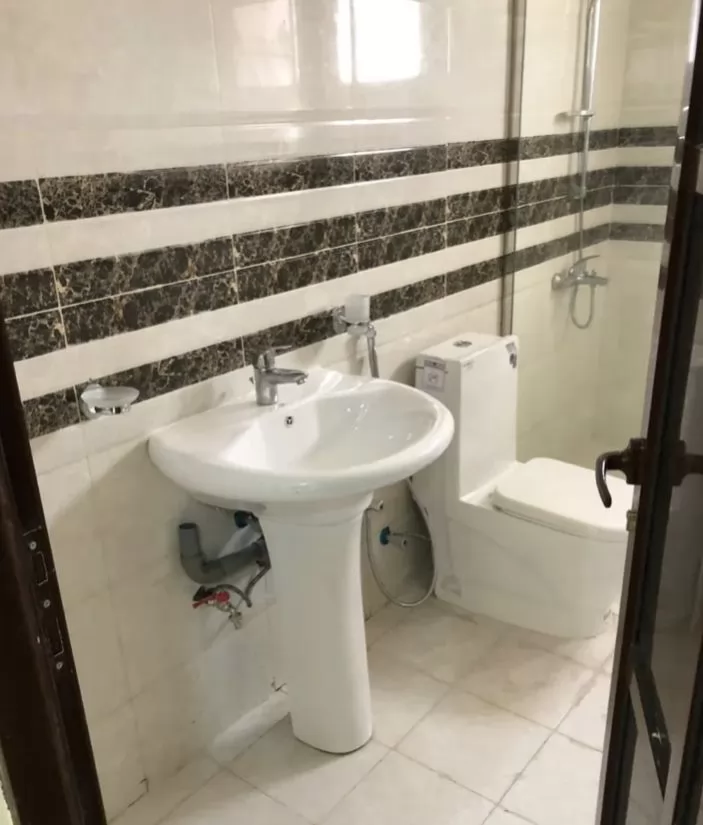 Residential Ready Property 2 Bedrooms S/F Apartment  for sale in The-Pearl-Qatar , Doha-Qatar #18641 - 1  image 