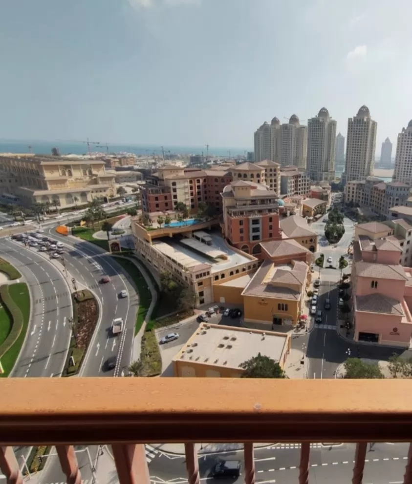Residential Ready Property 1 Bedroom S/F Apartment  for sale in The-Pearl-Qatar , Doha-Qatar #18646 - 1  image 