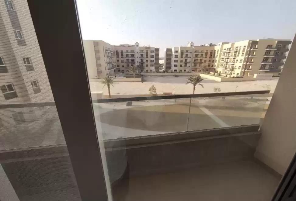 Résidentiel Propriété prête 2 chambres U / f Appartement  à vendre au Al-Sadd , Doha #18652 - 1  image 
