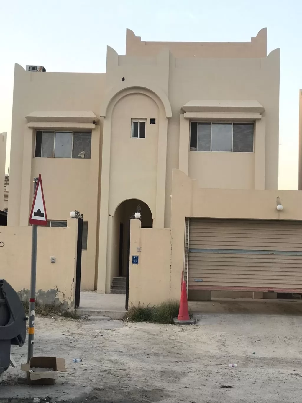 Residential Ready Property 1 Bedroom U/F Apartment  for sale in Doha-Qatar #18667 - 1  image 