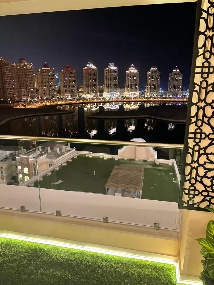 Residential Ready Property 1 Bedroom F/F Apartment  for sale in The-Pearl-Qatar , Doha-Qatar #18719 - 1  image 