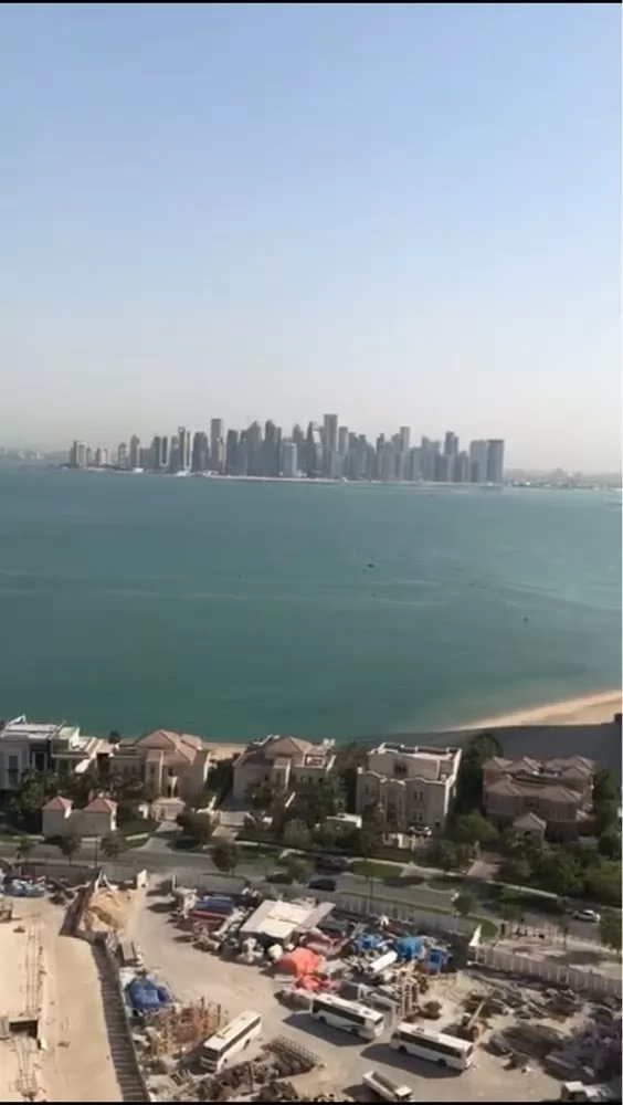 Residential Ready Property 2 Bedrooms S/F Apartment  for sale in The-Pearl-Qatar , Doha-Qatar #18728 - 1  image 