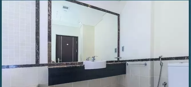 Residential Ready Property 1 Bedroom F/F Apartment  for rent in The-Pearl-Qatar , Doha-Qatar #18753 - 1  image 