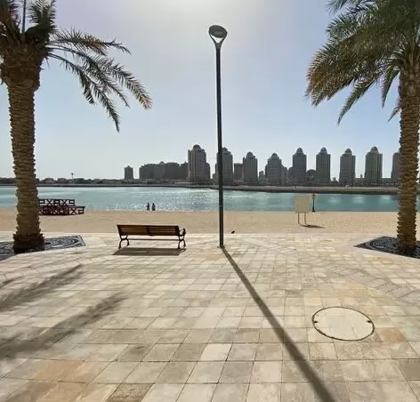 Residential Ready Property Studio S/F Apartment  for rent in The-Pearl-Qatar , Doha-Qatar #18755 - 8  image 