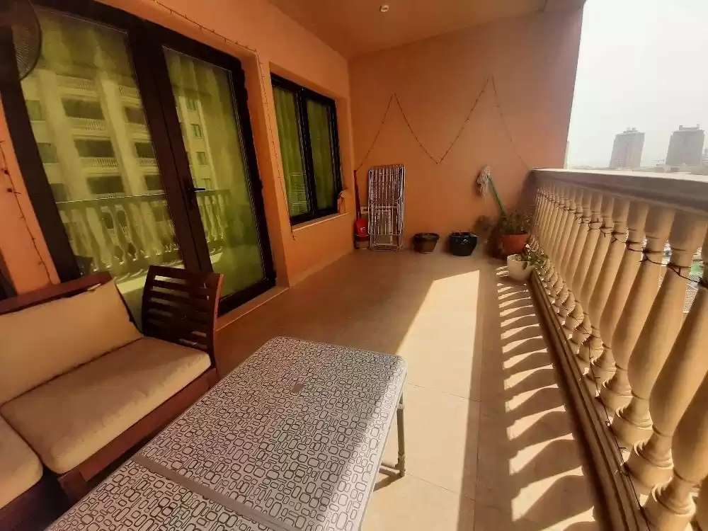 Residential Ready Property 3 Bedrooms S/F Apartment  for sale in Al Sadd , Doha #18815 - 1  image 