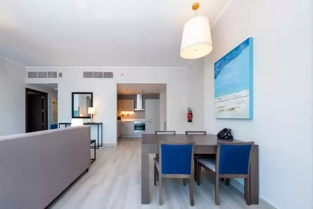 yerleşim Hazır Mülk 1 yatak odası F/F Apartman  kiralık içinde Doha #18898 - 1  image 