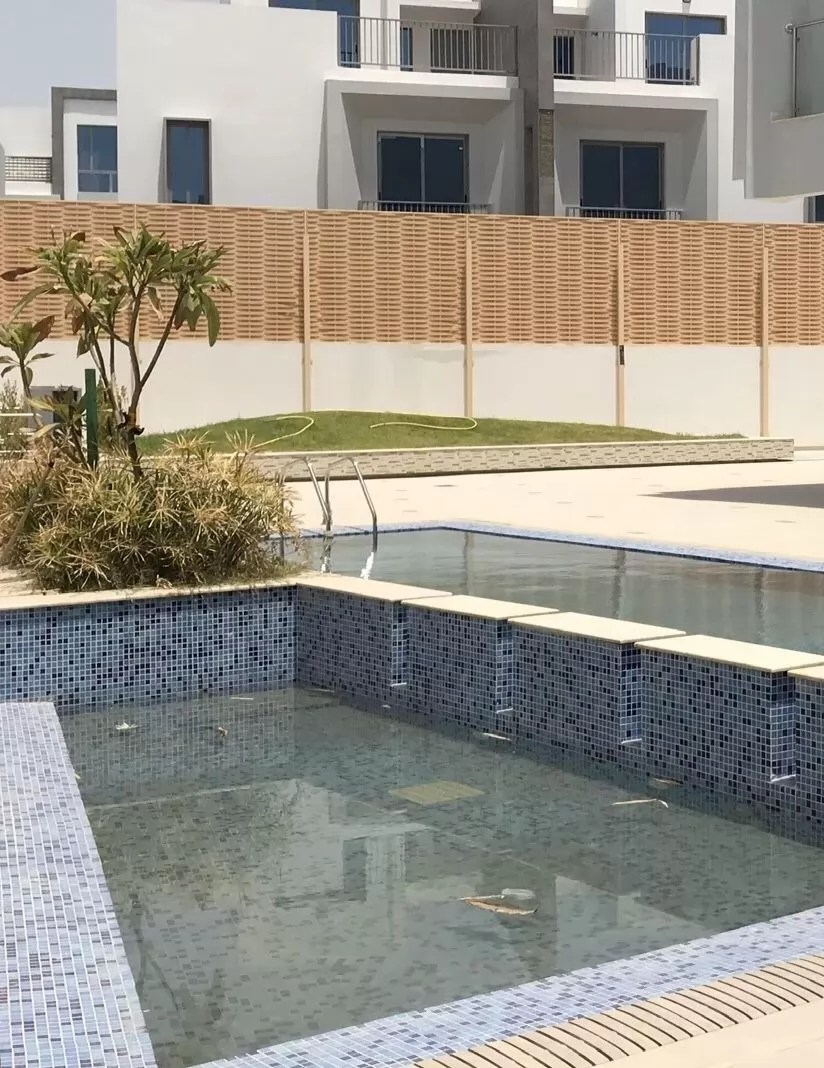 Residential Ready Property 5 Bedrooms F/F Apartment  for rent in Doha-Qatar #19072 - 1  image 