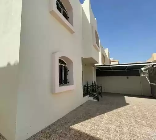 Residential Ready Property 6+maid Bedrooms U/F Standalone Villa  for rent in Al Sadd , Doha #19094 - 1  image 