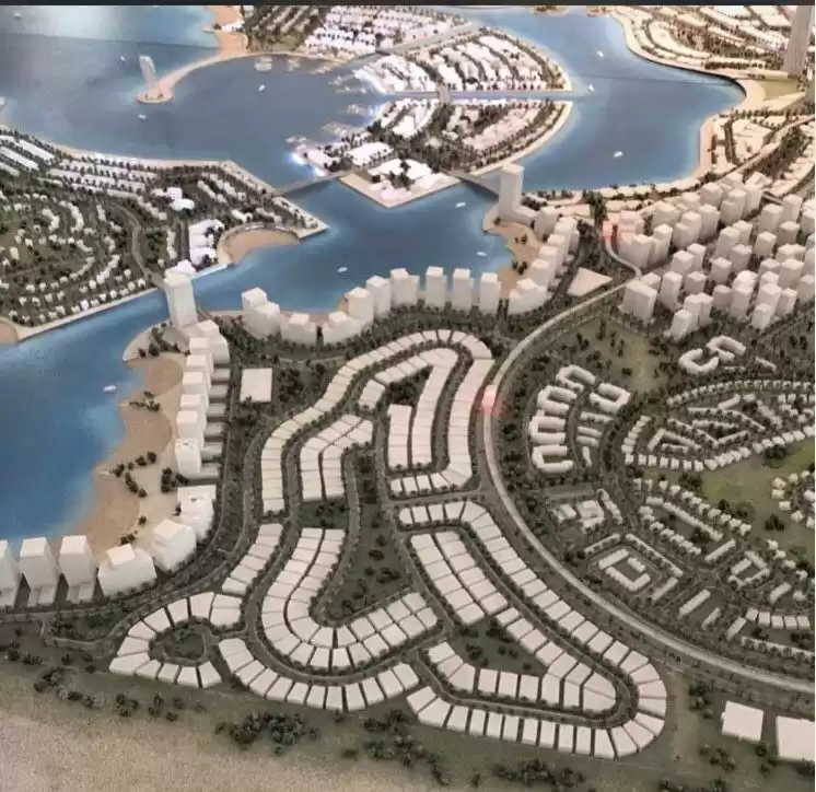 Земельные участки Готовая недвижимость Земля смешанного использования  продается в Аль-Садд , Доха #19139 - 1  image 