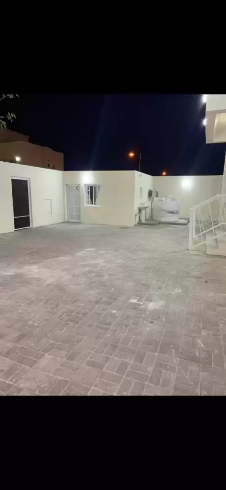 Residential Ready Property 6 Bedrooms U/F Standalone Villa  for rent in Doha #19209 - 1  image 