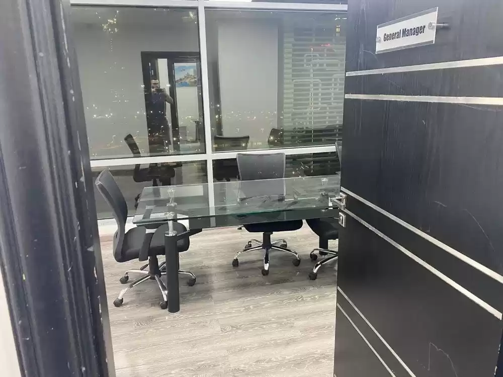 Reklam Hazır Mülk F/F Ofis  kiralık içinde Doha #19249 - 1  image 