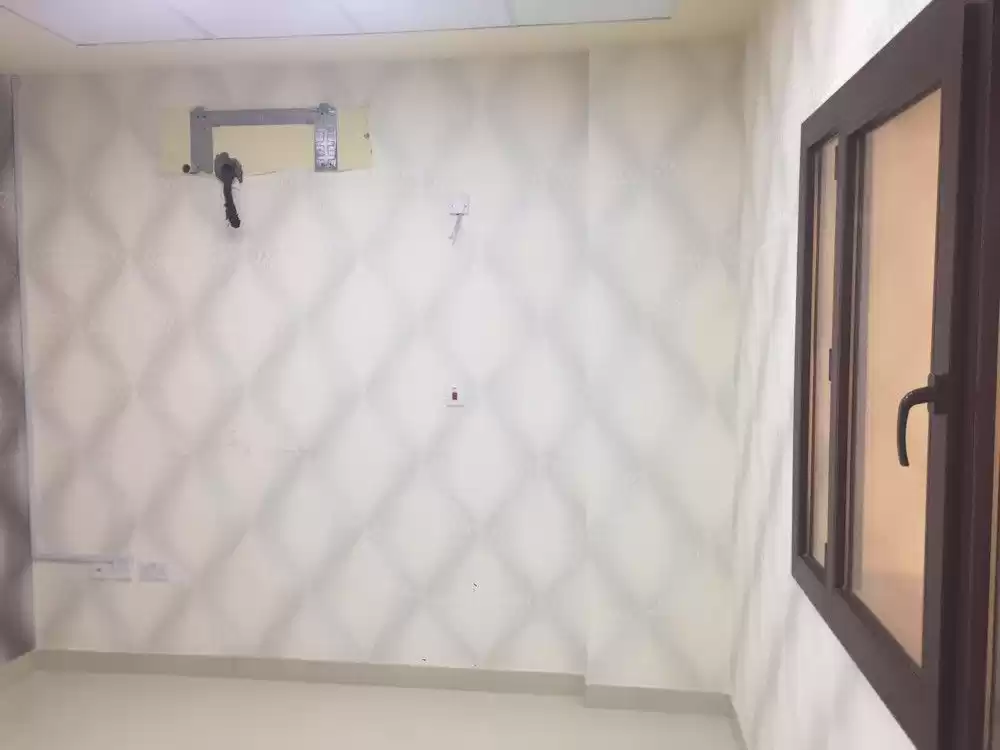 Commercial Ready Property U/F Office  for rent in Doha #19252 - 1  image 