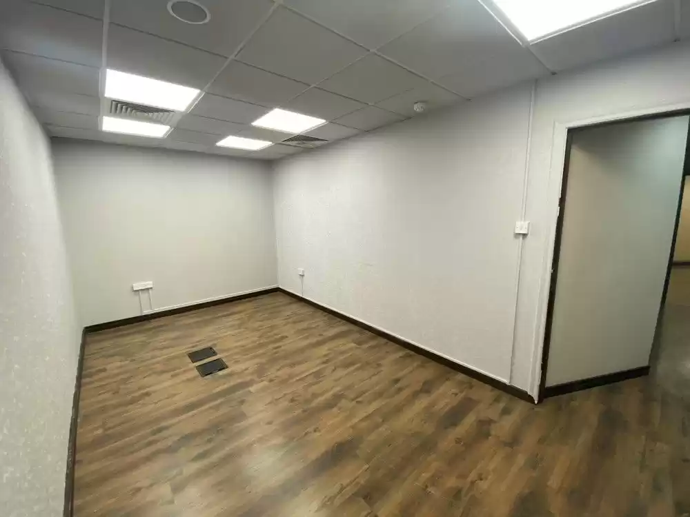Commercial Ready Property U/F Office  for rent in Doha #19262 - 1  image 