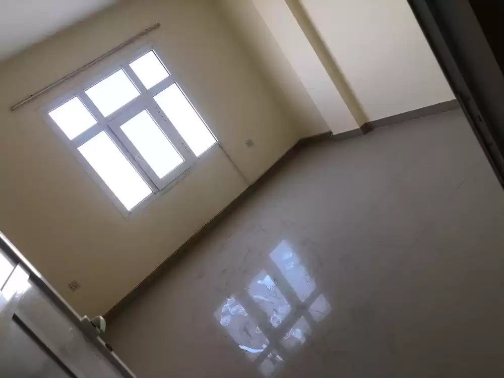 Commercial Ready Property U/F Office  for rent in Al Sadd , Doha #19264 - 1  image 