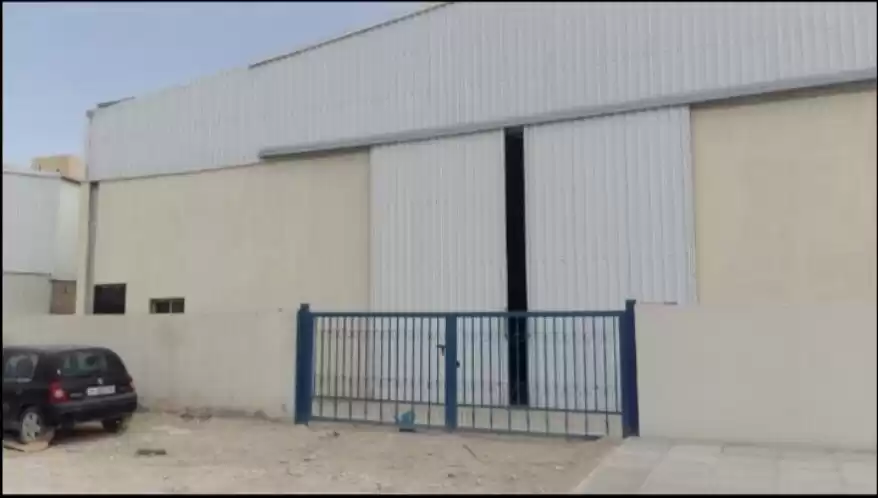 Commercial Ready Property U/F Warehouse  for sale in Al Sadd , Doha #19303 - 1  image 