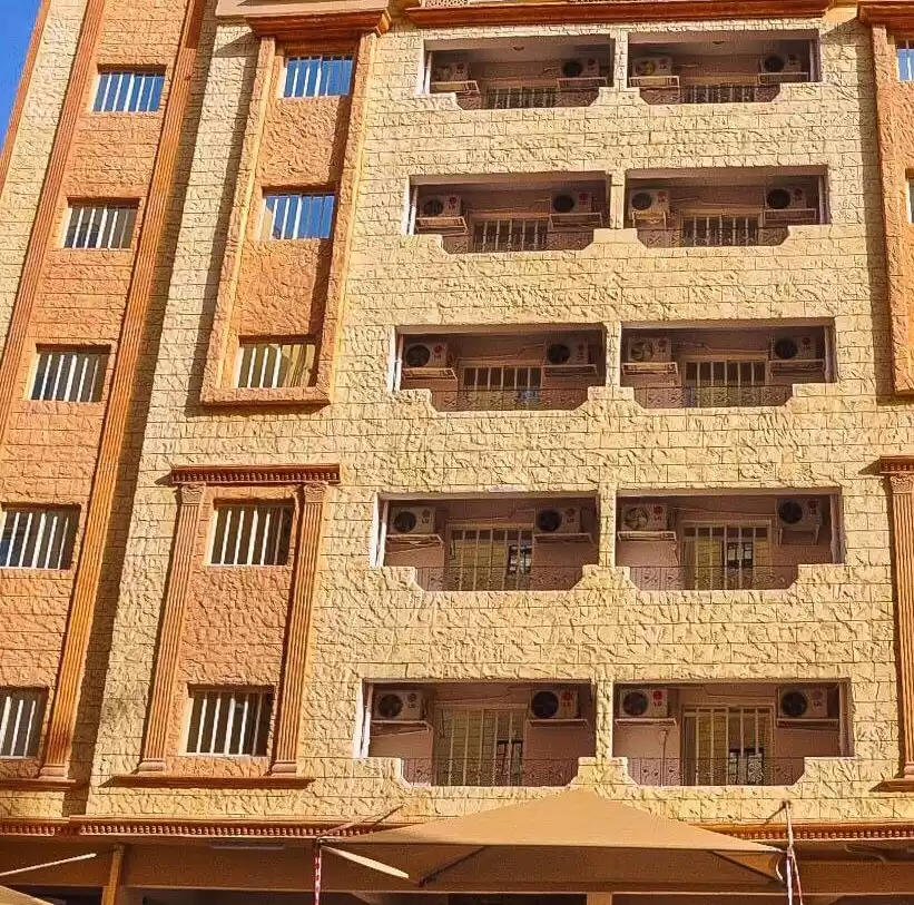 Residential Ready Property 2 Bedrooms U/F Apartment  for rent in Al Sadd , Doha #19352 - 1  image 
