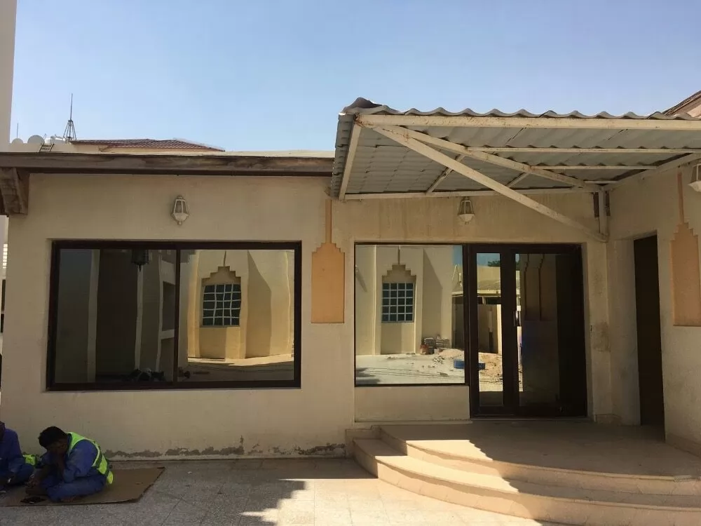 Residential Ready Property 5 Bedrooms U/F Standalone Villa  for sale in Al-Dafna , Doha-Qatar #19367 - 1  image 
