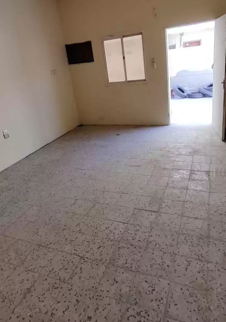 Residential Ready Property 7+ Bedrooms U/F Labor Camp  for rent in Doha #19374 - 1  image 