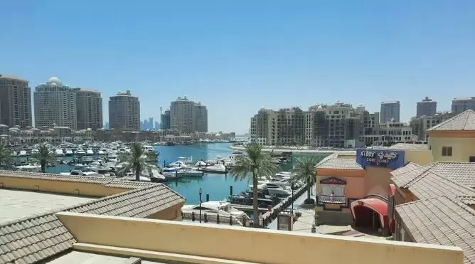 Residential Ready Property 4+maid Bedrooms S/F Townhouse  for rent in The-Pearl-Qatar , Doha-Qatar #19385 - 1  image 