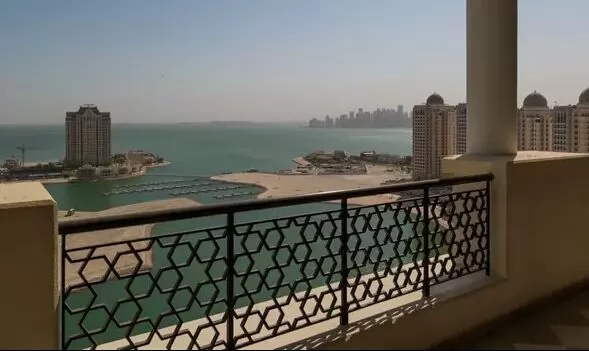 Residential Ready Property 7+ Bedrooms F/F Penthouse  for rent in The-Pearl-Qatar , Doha-Qatar #19491 - 1  image 