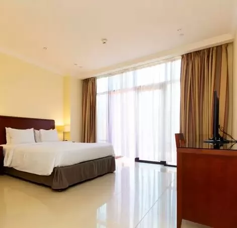 Residential Ready Property 3 Bedrooms F/F Penthouse  for rent in The-Pearl-Qatar , Doha-Qatar #19508 - 1  image 