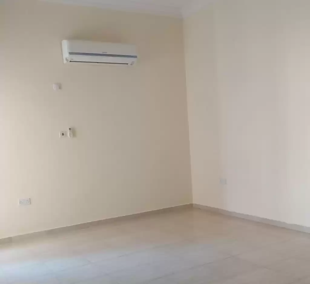 Commercial Ready Property U/F Standalone Villa  for rent in Al Sadd , Doha #19511 - 1  image 