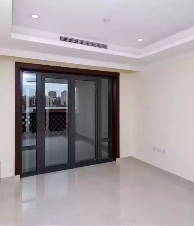 Смешанное использование Готовая недвижимость 1 спальня С/Ж Таунхаус  продается в Аль-Садд , Доха #19520 - 1  image 