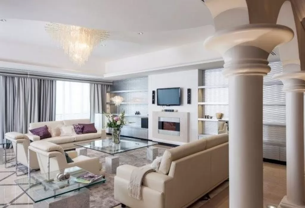 Mixed Use Ready Property 6 Bedrooms F/F Penthouse  for rent in Al Sadd , Doha #19533 - 1  image 