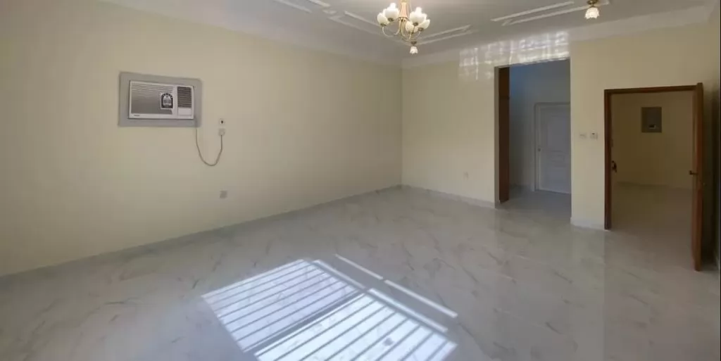 Mixed Use Ready Property 5+maid Bedrooms U/F Standalone Villa  for rent in Al-Hilal , Doha-Qatar #19556 - 1  image 