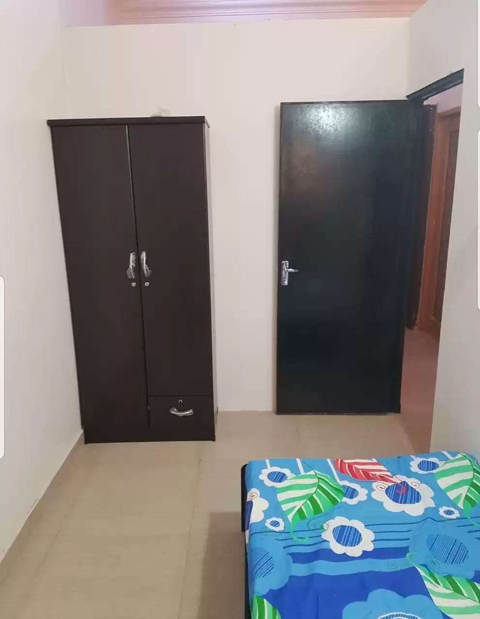 سكني عقار جاهز ستوديو مفروش سكن عمال  للإيجار في الدوحة #19590 - 1  صورة 