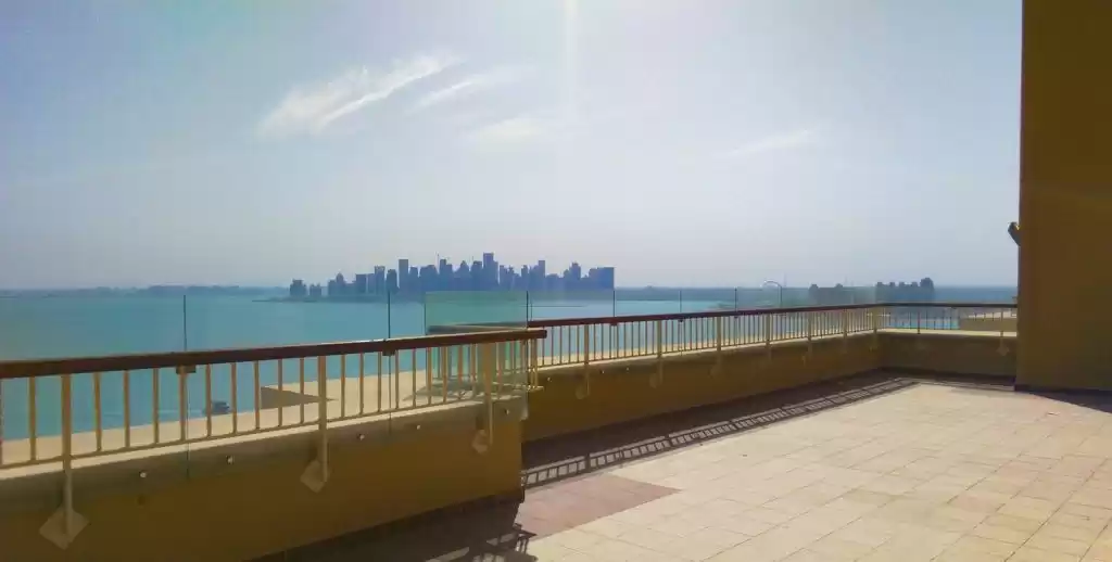 Residential Ready Property 4 Bedrooms F/F Apartment  for sale in Al Sadd , Doha #19628 - 1  image 
