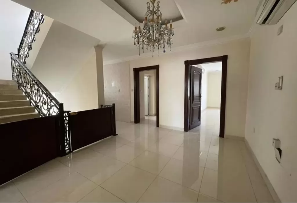 Mixed Use Ready Property 6+maid Bedrooms U/F Standalone Villa  for rent in Al-Thumama , Doha-Qatar #19664 - 1  image 