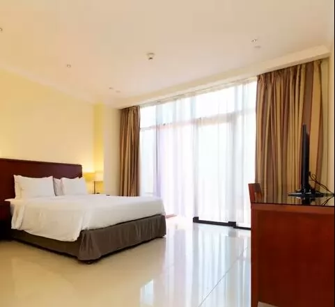 Residential Ready Property 3 Bedrooms F/F Penthouse  for rent in The-Pearl-Qatar , Doha-Qatar #19692 - 5  image 