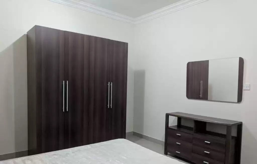 Residential Ready Property 2 Bedrooms F/F Apartment  for sale in Al Sadd , Doha #19705 - 1  image 