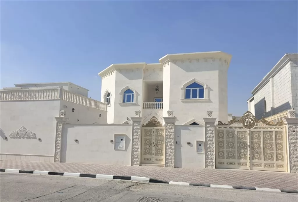 Residencial Listo Propiedad 7+ habitaciones U / F Villa Standerlone  venta en al-sad , Doha #19739 - 1  image 