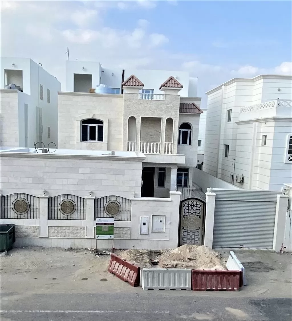 Residential Ready Property 6 Bedrooms U/F Standalone Villa  for sale in Al Sadd , Doha #19740 - 1  image 