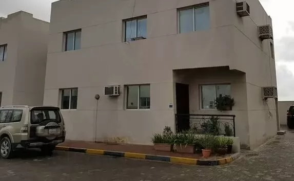 Residential Ready Property 1 Bedroom U/F Compound  for rent in Doha-Qatar #19797 - 1  image 