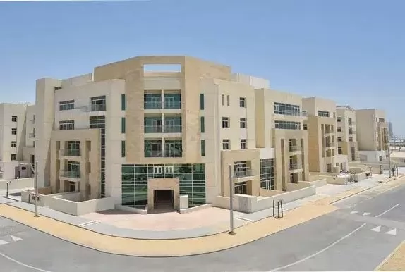Жилой Готовая недвижимость 2 спальни С/Ж Квартира  продается в Аль-Садд , Доха #19826 - 1  image 