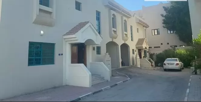Residential Ready Property 4 Bedrooms U/F Compound  for rent in Al-Hilal , Doha-Qatar #19842 - 1  image 