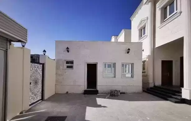 Residential Ready Property 7 Bedrooms U/F Standalone Villa  for sale in Al Sadd , Doha #19883 - 1  image 