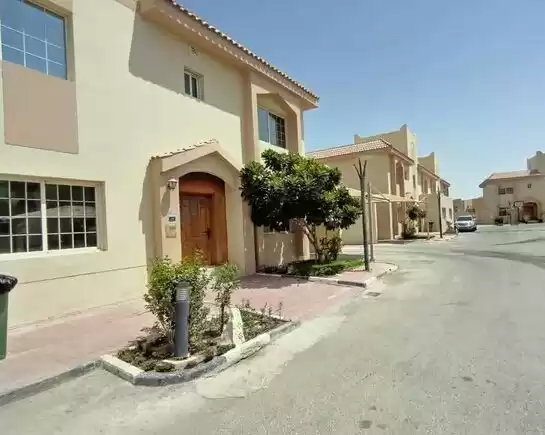 مسکونی املاک آماده 5+ اتاق خواب خدمتکار U/F ترکیب  برای اجاره که در السد , دوحه #19886 - 1  image 