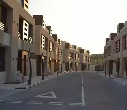 Жилой Готовая недвижимость 5+комнат для горничных Н/Ф Сложный  в аренду в Аль-Садд , Доха #19890 - 1  image 