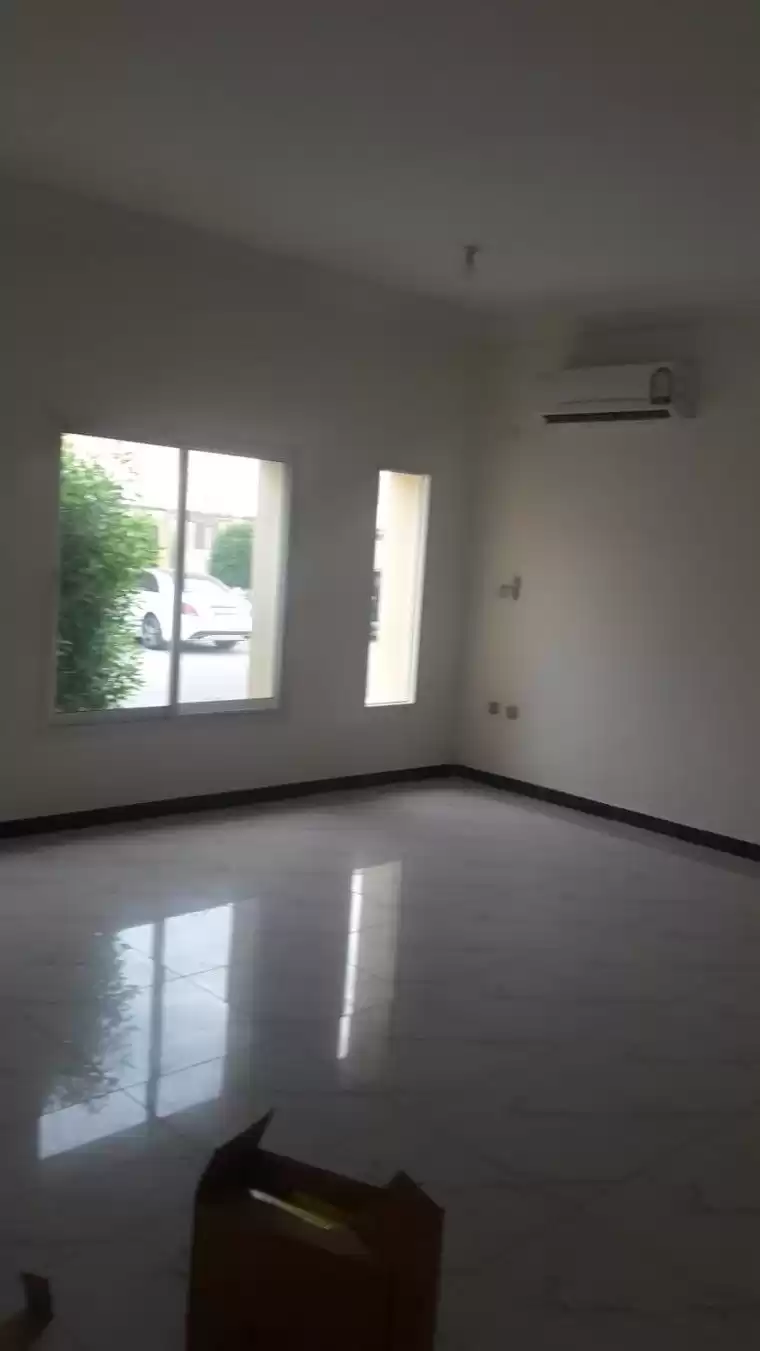 Residential Ready Property 5 Bedrooms U/F Standalone Villa  for sale in Al Sadd , Doha #19917 - 1  image 