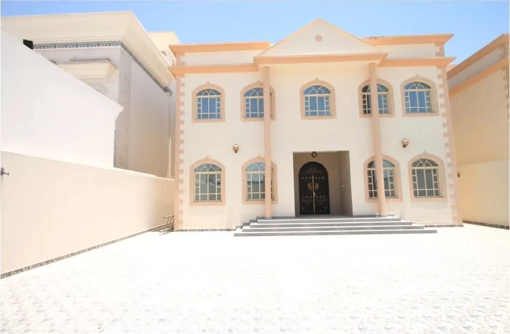 yerleşim Hazır Mülk 6 Yatak Odası U/F Müstakil Villa  satılık içinde Doha #19966 - 1  image 