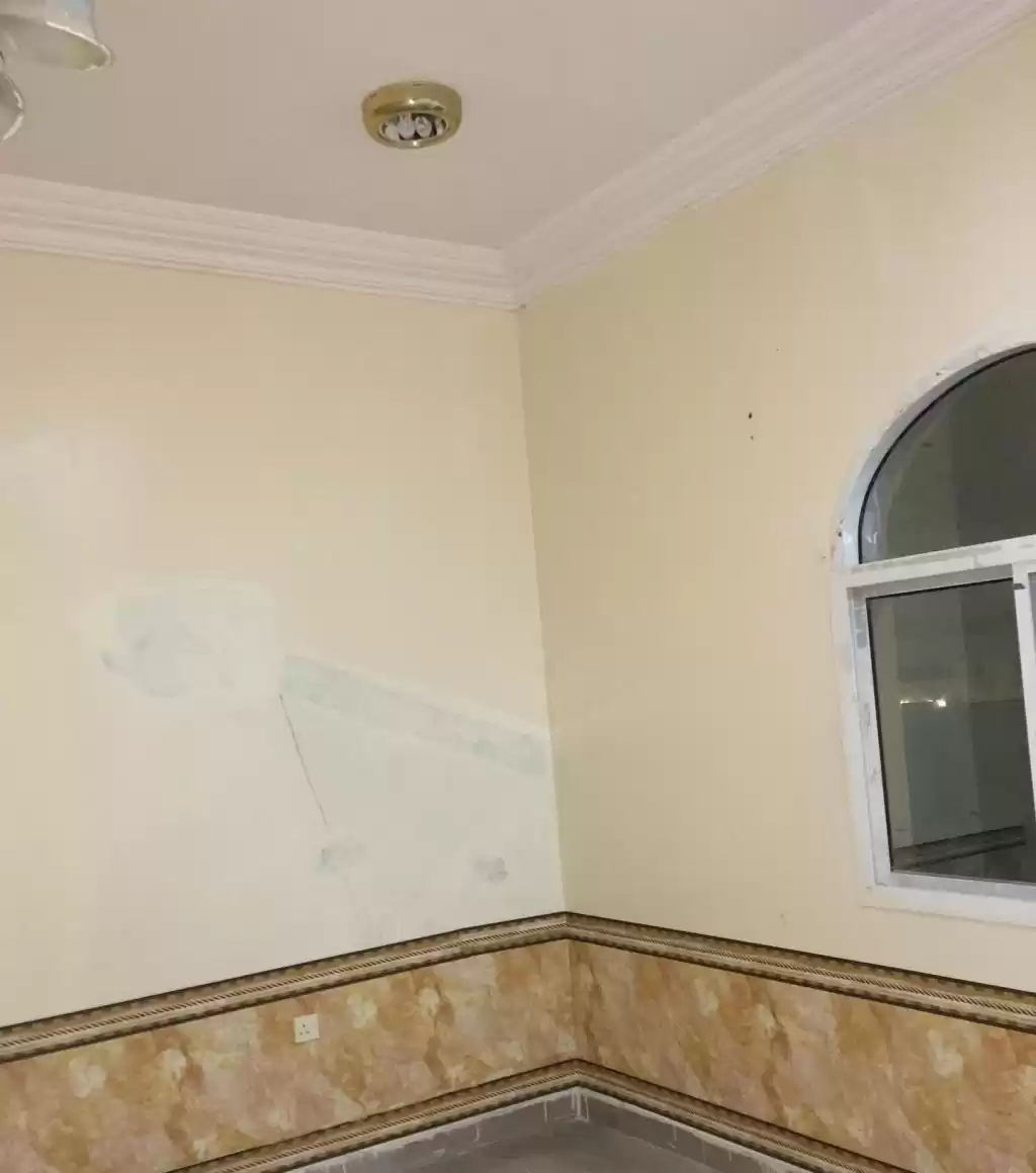 سكني عقار جاهز ستوديو نصف مفروش سكن عمال  للإيجار في السد , الدوحة #19969 - 1  صورة 